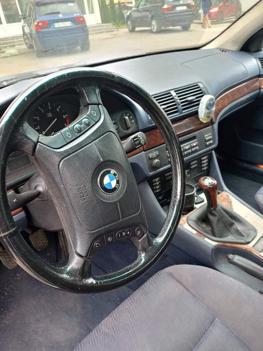 Лек автомобил Bmw 520