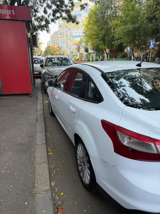FORD Focus 2012 — imagine 3
