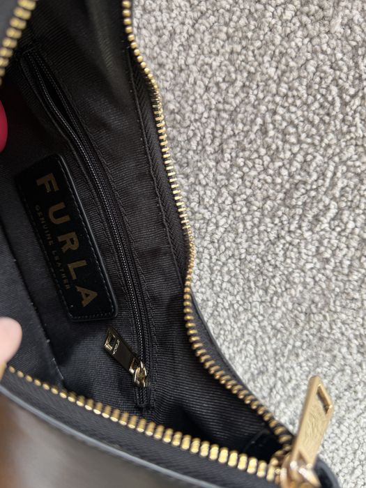 Furla чанта черна
