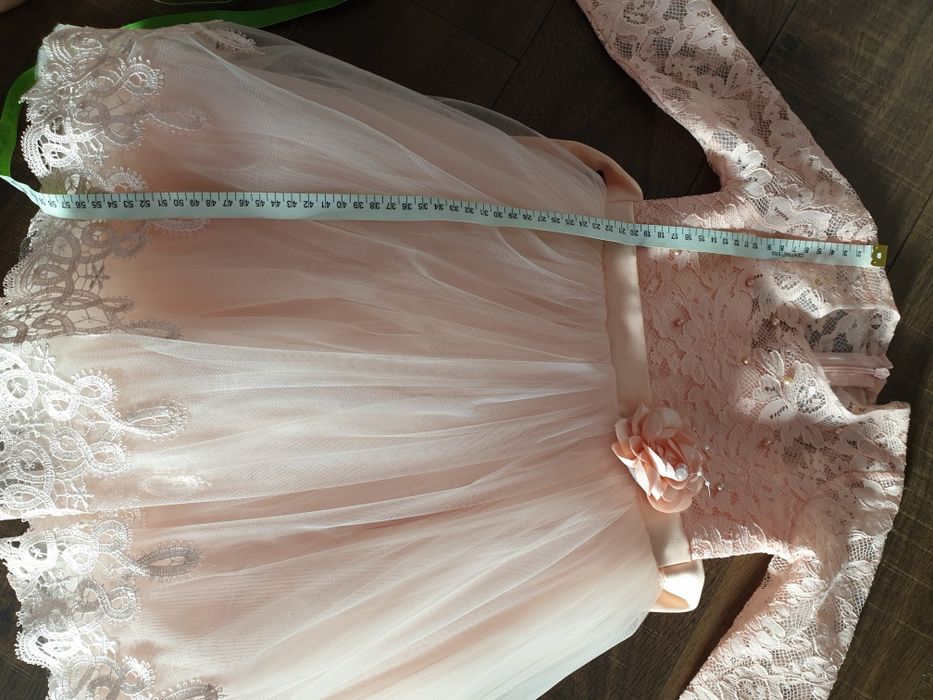 Vand rochite elegante