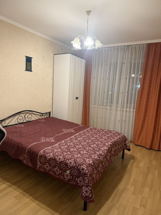 Продам двуспальную кровать