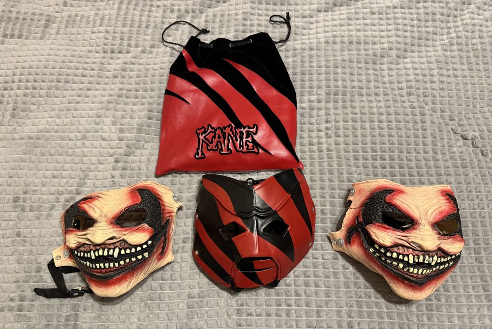 WWE фигурки и маски