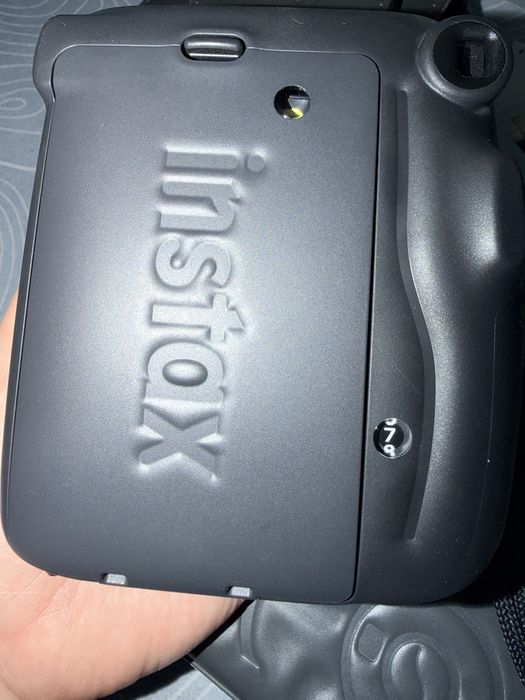Fujifilm Instax Mini 11 — чёрный