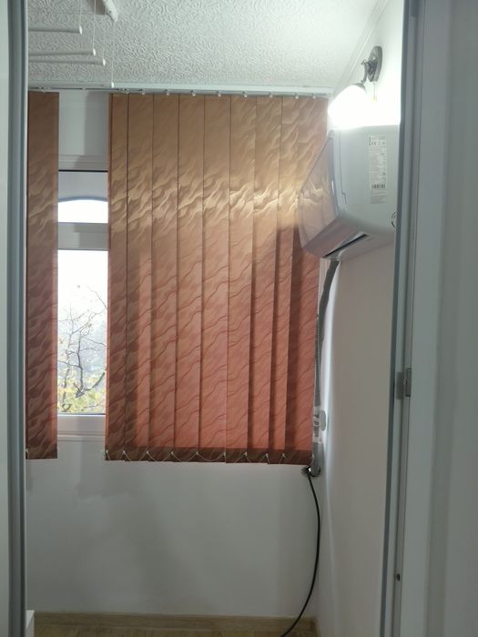 Închiriez garsoniera