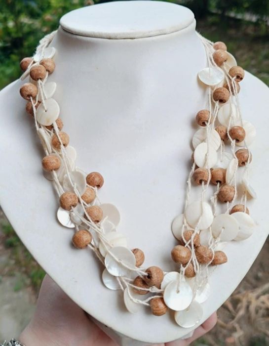 Vechi colier/lant etnic, tip boho, din scoica (sidef)