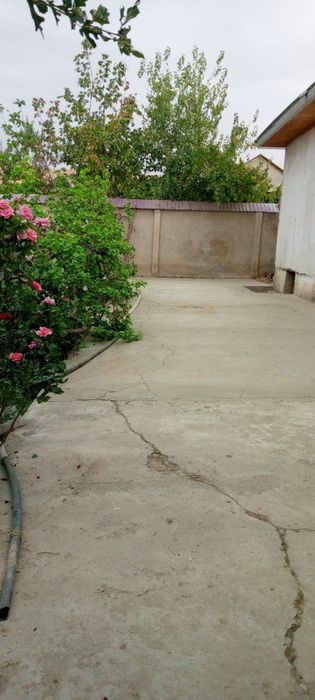 Sotiladi:6 xonali uy,