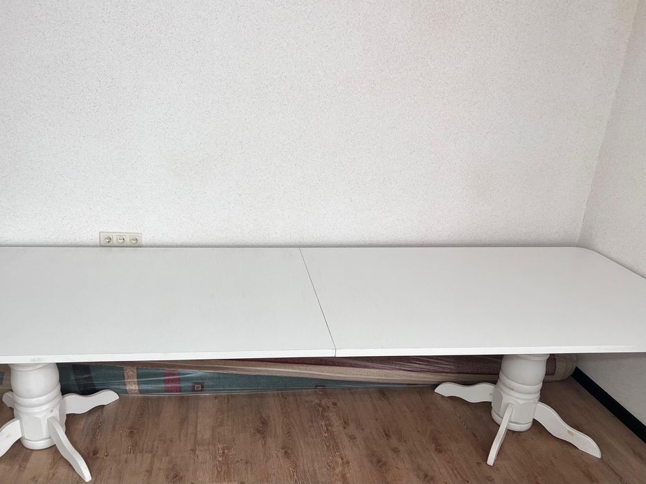 Стол гостевой, большой