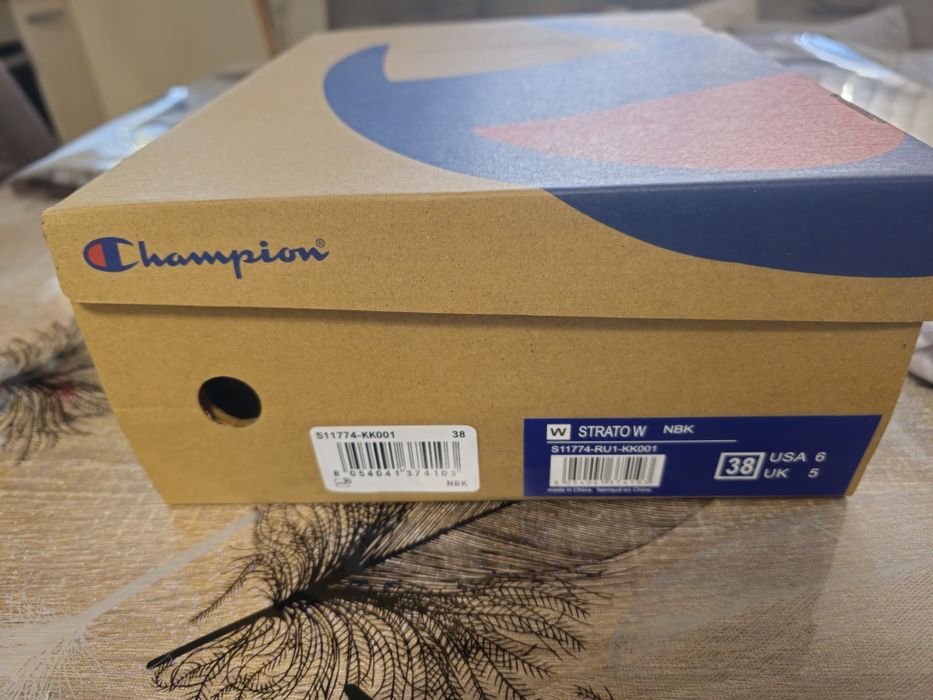 Продавам кецове CHAMPION размер.38 унисекс