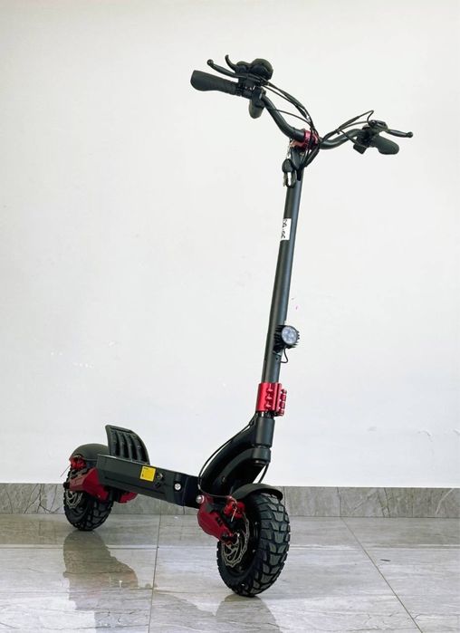 Мощный электросамокат Drongo DG-06  52V-18.2Ah 2*1000W