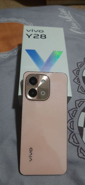 Мобильный телефон модель Vivo Y-28.