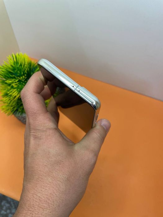 Samsung s21  8/256gb