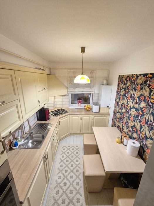 Vând apartament cu 3 camere-Proprietar