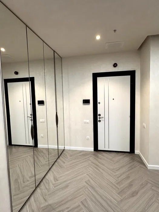 Сдам 3комн 22этаж Жк Акай Сити Хамид Алимджан 94м² Дархан