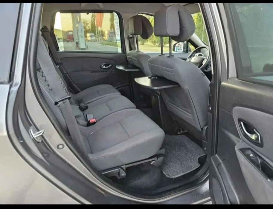 Vând Renault Grand Scenic 3