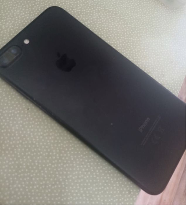 Продам iphone 7 plus