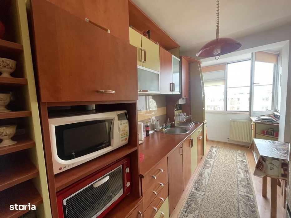 Ap2 camere confort 1 semidecomandat 48 mp +balcon 6 m Bd Mihai Viteazu