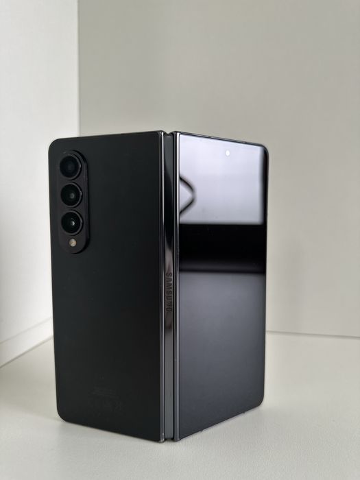 Samsung Galaxy Z Fold 4
