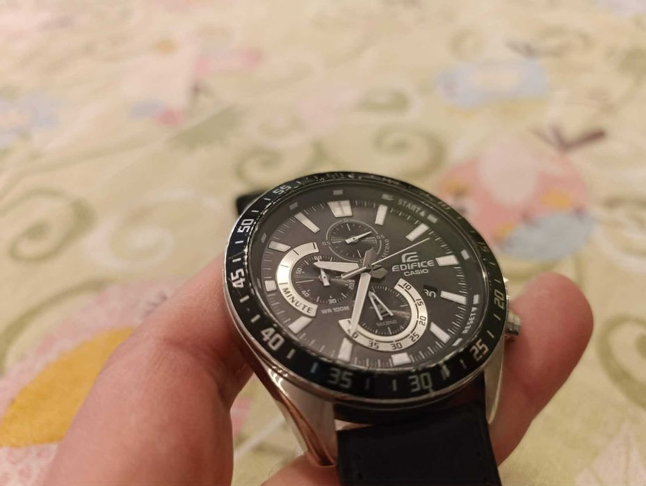 Часовник Casio Edifice