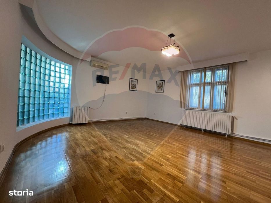 Vila de inchiriat, potrivita birouri, zona Gara.