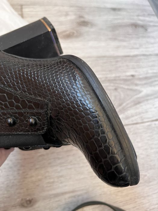 Туфли 2500 тг весна