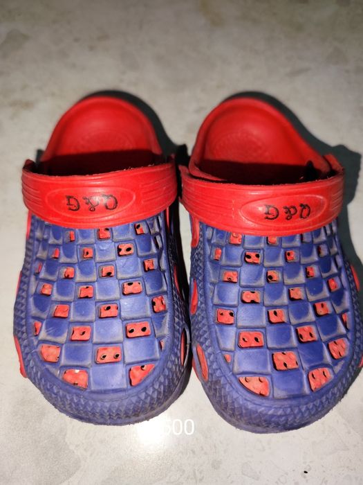 Продам куртку на мальчика