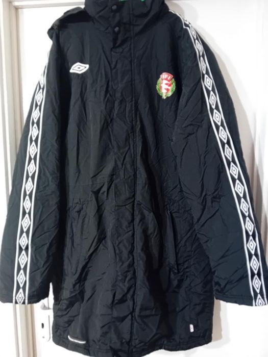 Umbro-шушлякова шуба под коляното-L