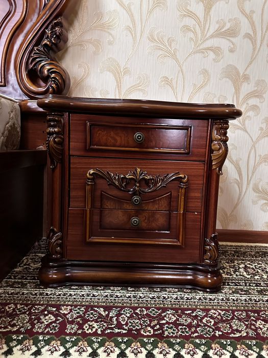 Yotoqxona garnitur (spalni)