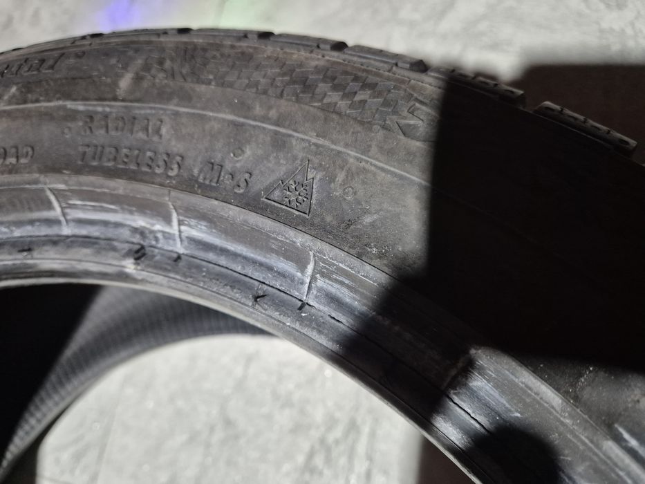 Vând cauciucuri 245/45/17 M+S set complet imp Germania//Continental//