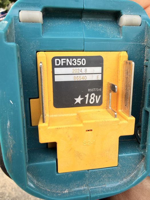 Pistol cuie makita dfn 350