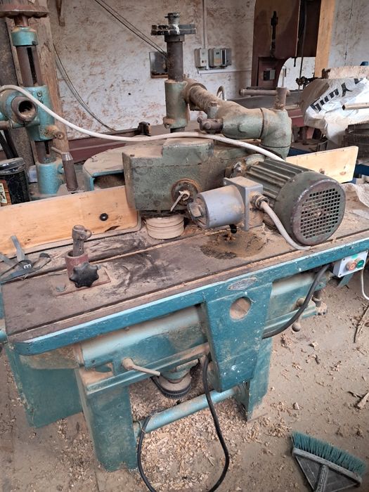 Фреза с подаващо ус-во