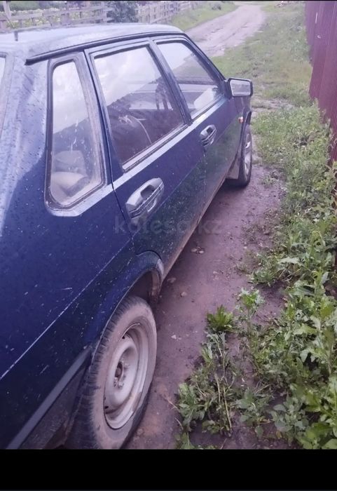 Продам машину ваз 21099