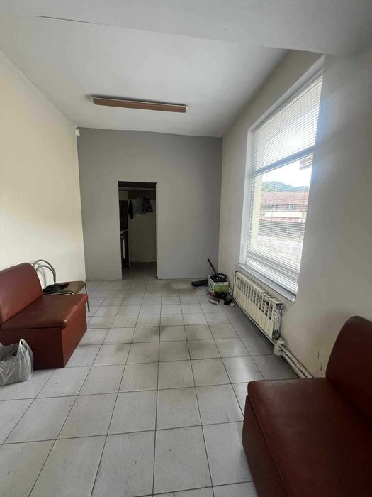 Дава се под наем Промишлена сграда в Габрово, Хаджицонев мост - 360 кв.м за 510 € - Снимка #4