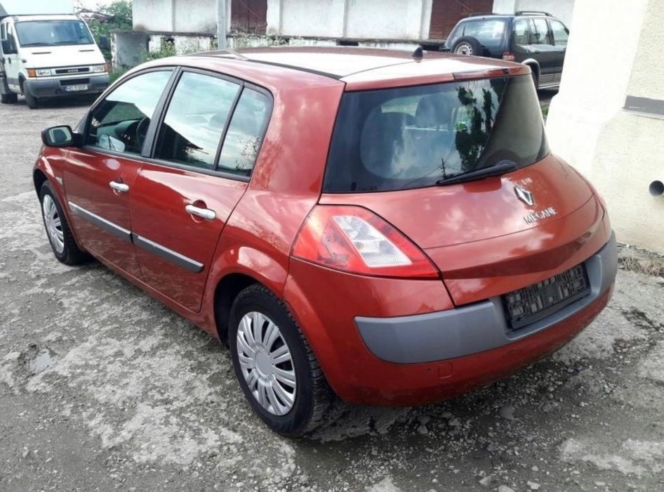 Dezmembrez Megane 2 facelift si nonfacelift