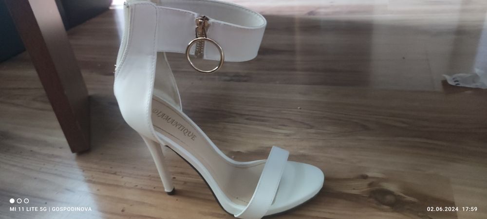 Официални дамски обувки