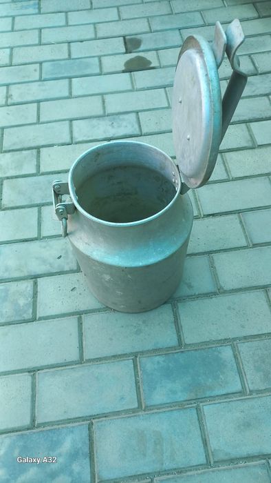 Продается бидон .