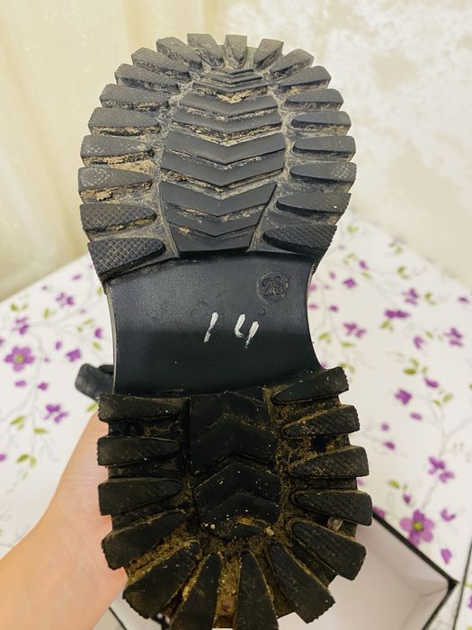 Продам зимний обувь для девочки 29 размер