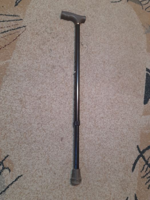 Продам трость, б/у. Цена 3000 тенге.