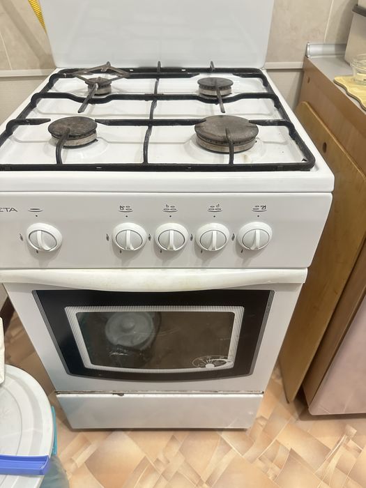 Продам газ плиту и стол