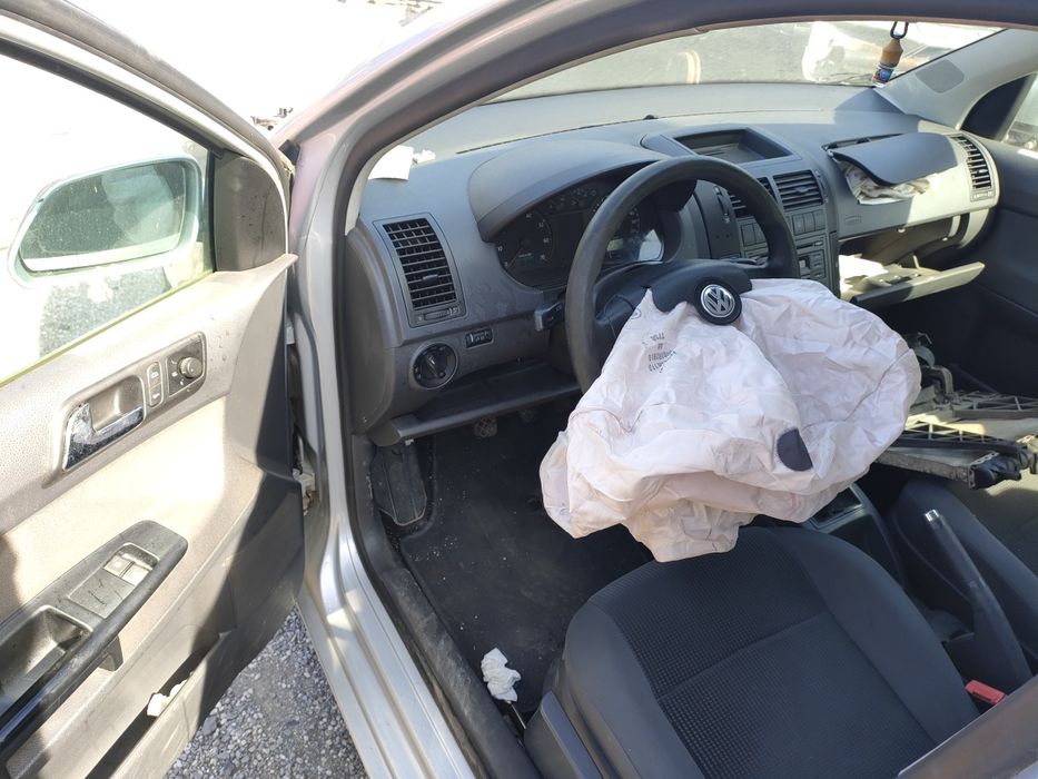 Продавам на части Фолксваген Поло 2008г