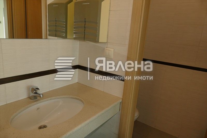 Дава се под наем Офис в София, Център - 701 кв.м за 10515 € - Снимка #4