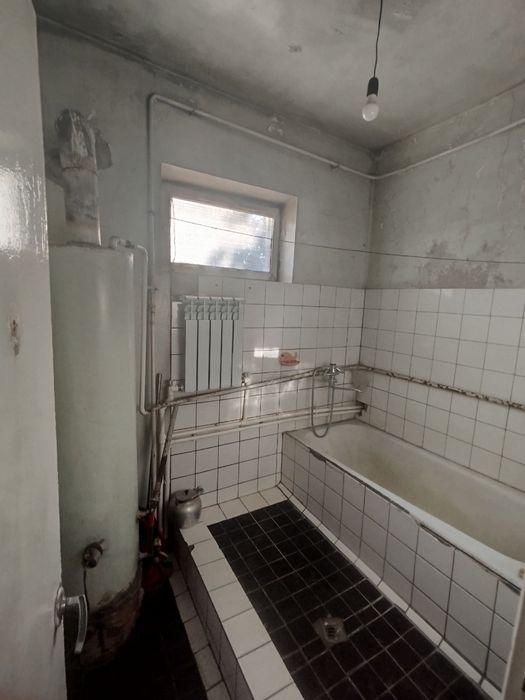 Андижон Шахар Чоргузар Махалласида якка домда 3хонали квартира сотилад