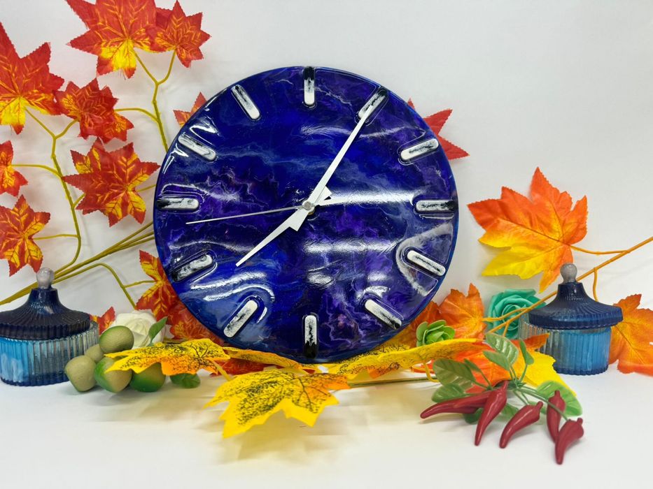 Часы из эпоксидной смолы