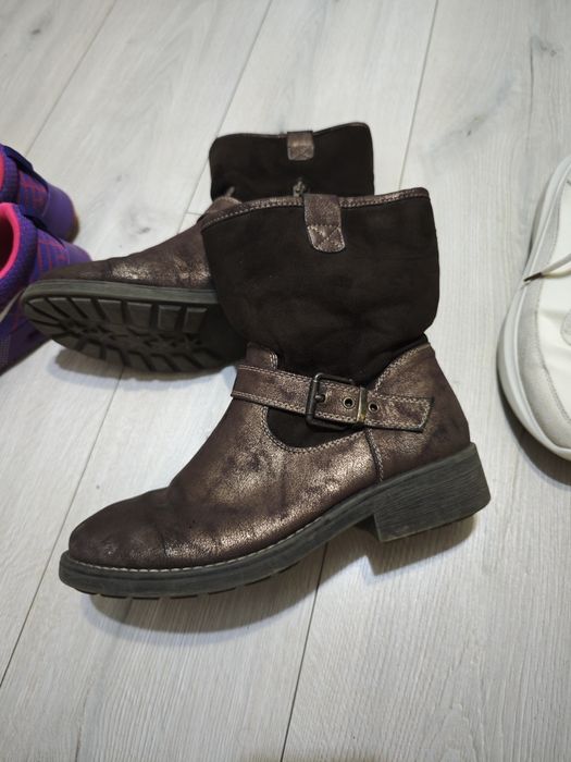 Lot Ghete de iarna imblanite Deichman și adidași Nike Air Thea mărime