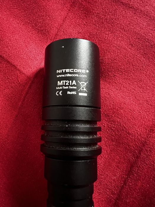 Lanterna LedLenser T7.2 si Nitecore MT21A
