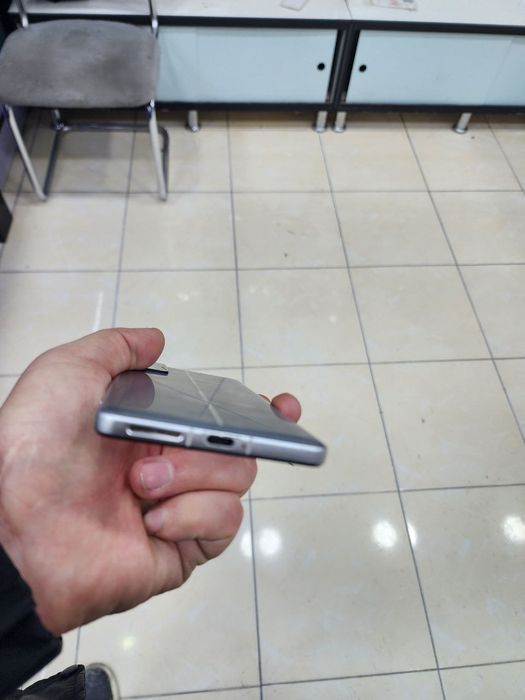 Poco F4 GT /redmi k50 gaming 8/128