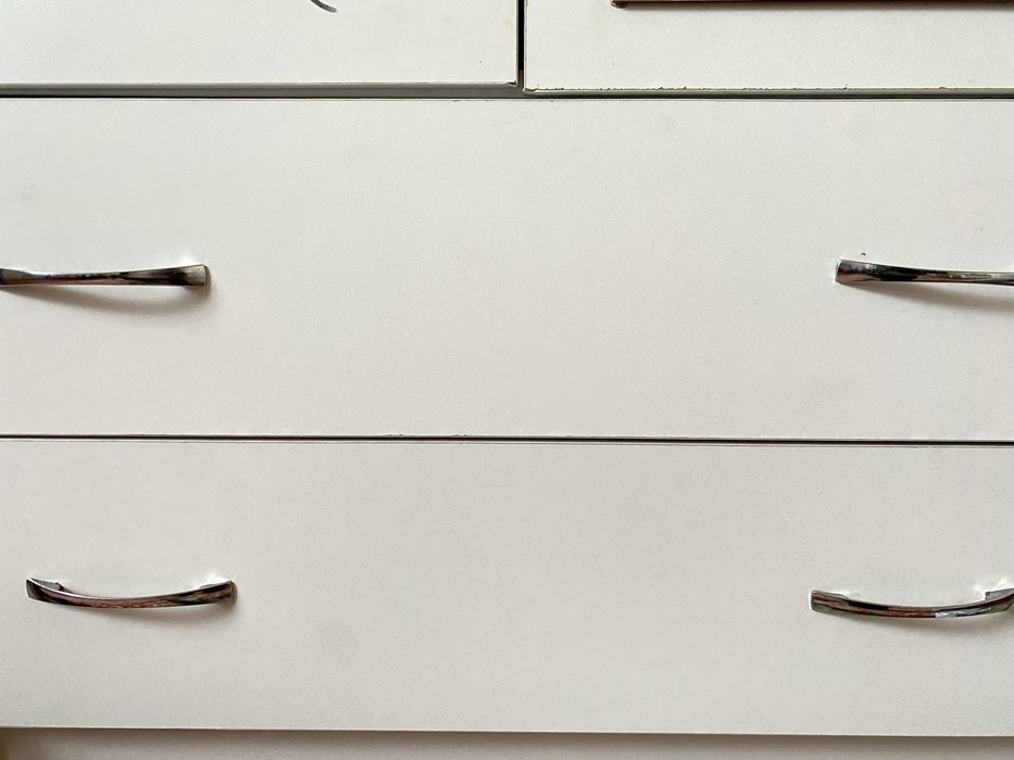 Шкаф продам жаксы