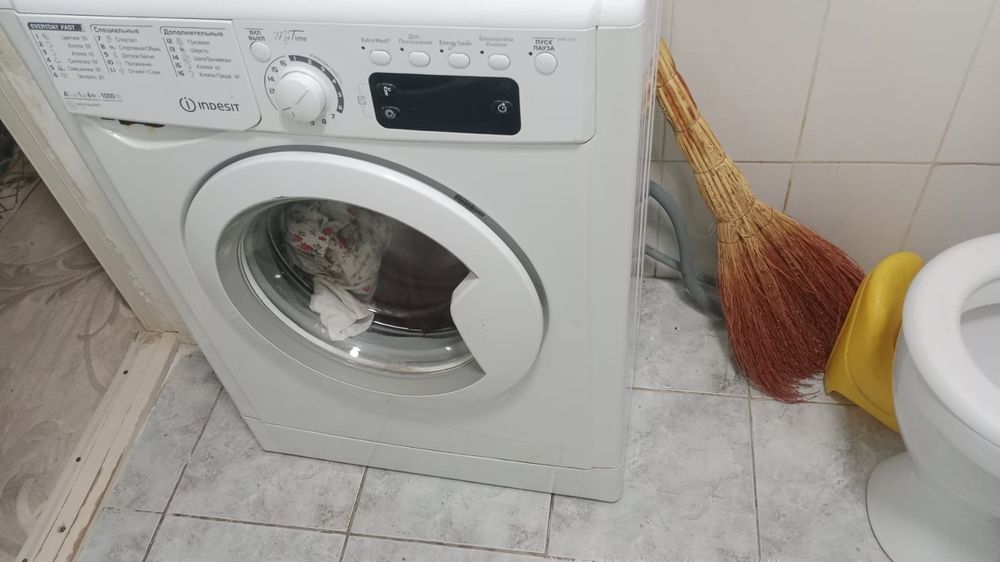 Стиральная машина Indesit