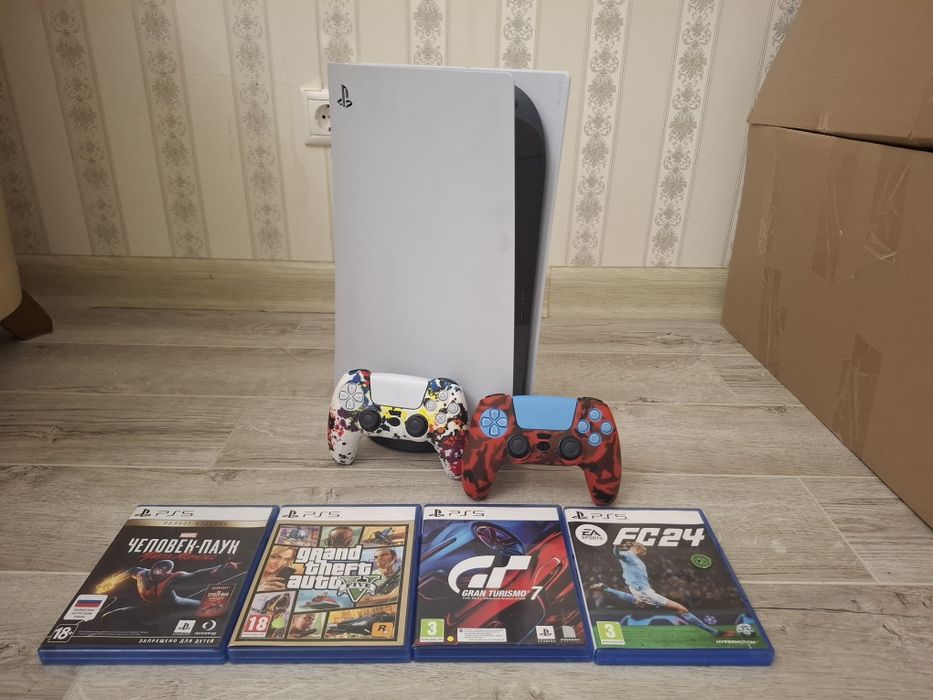 Продам пс5 (бу)   2 джойстика 4 дисковых игр