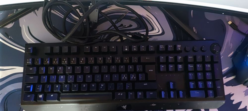 Tastatura razer blackwidow elite mecanică