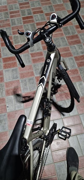 Велосипед шоссейный  THANE.